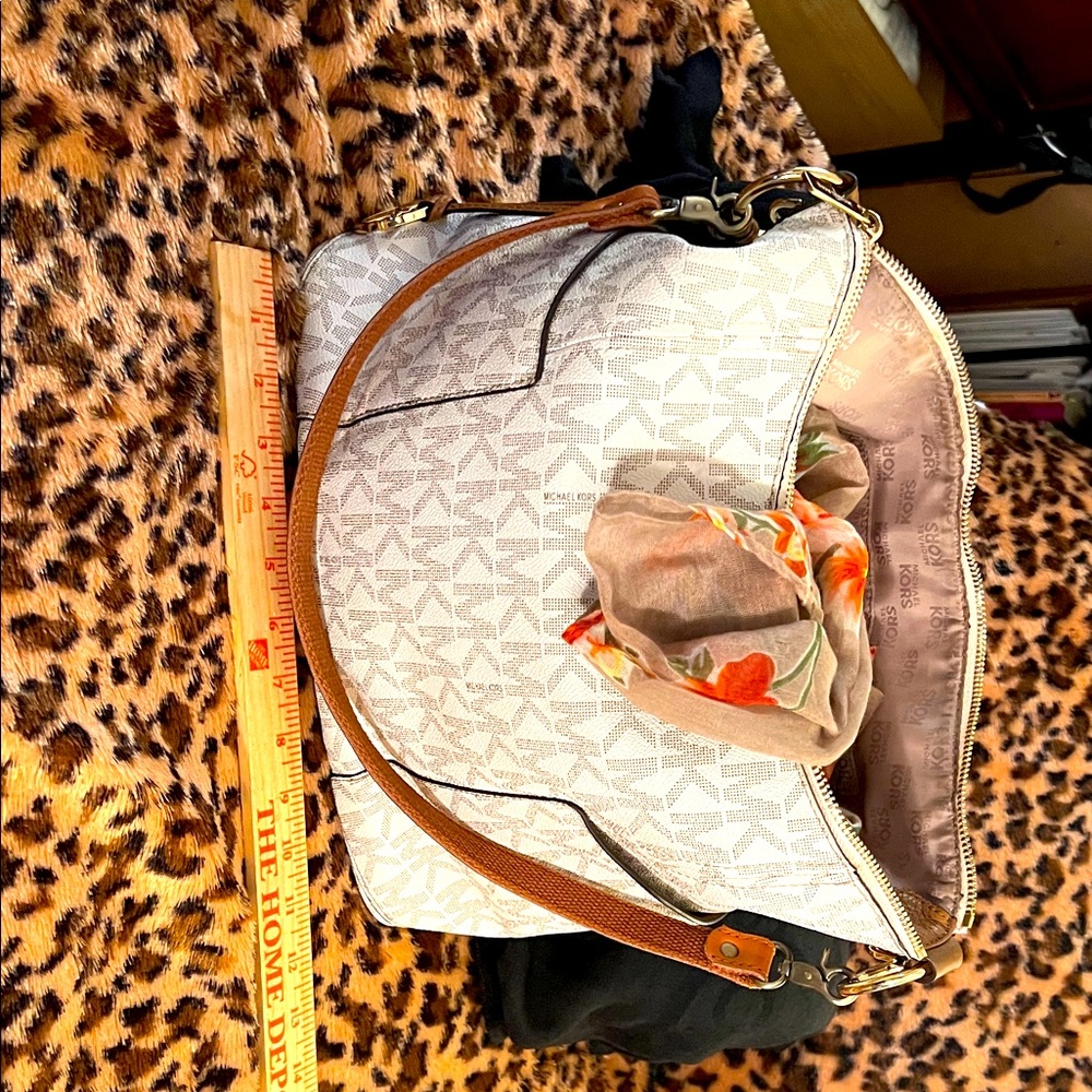 Michael Kors Cream and Tan Shoulder Bag